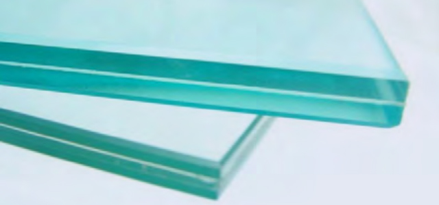 福建標茂玻璃制品小編教你如何挑選夾層玻璃。